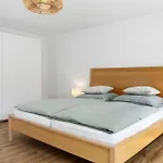 Götz *
